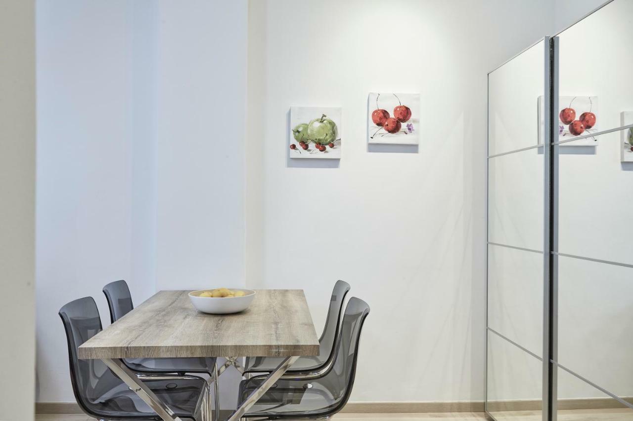 Modern Elegant Apt At Kolonaki アテネ エクステリア 写真